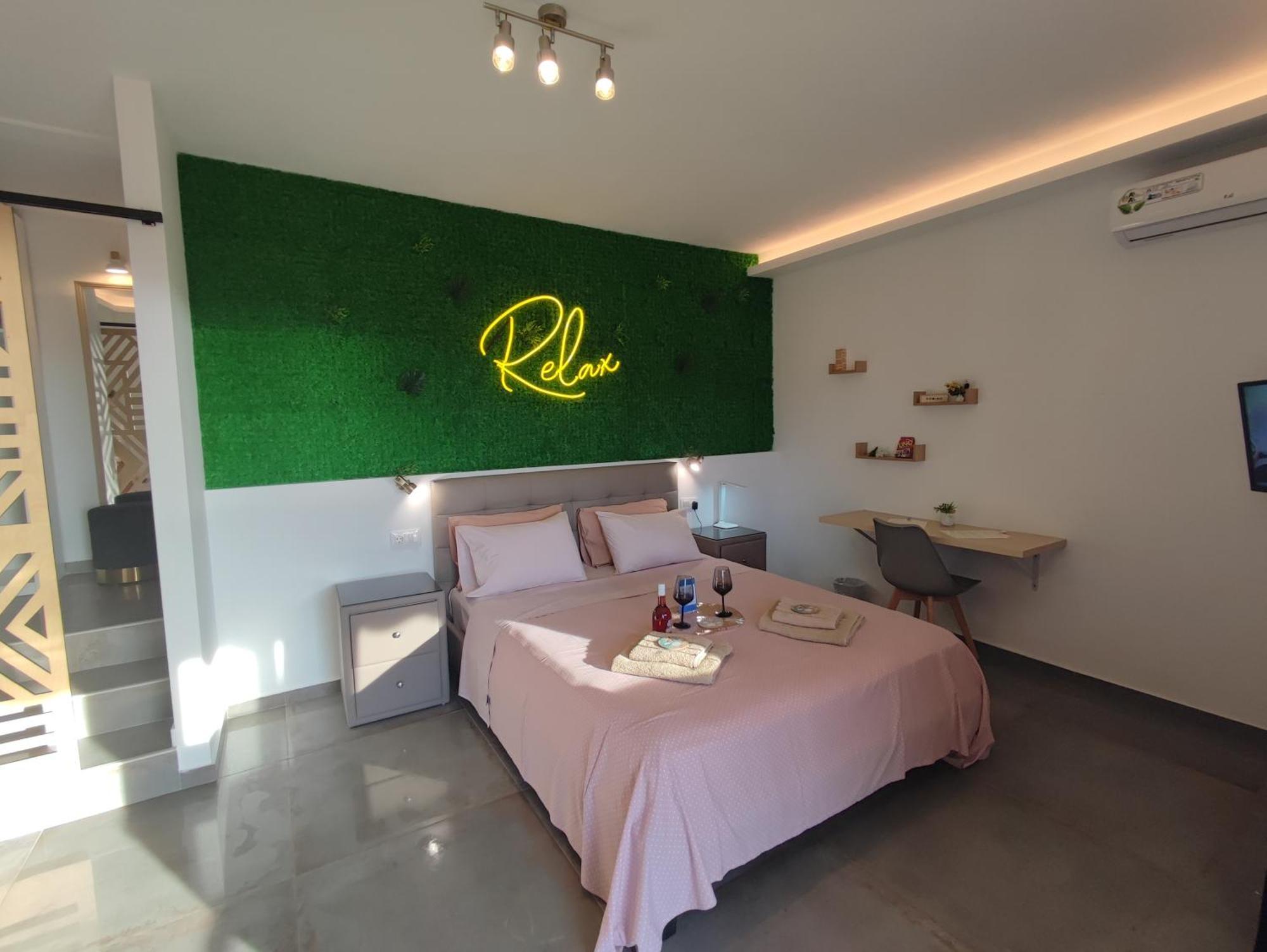 Theasis 5 Luxury Studio With Sea View Neos Marmaras Dış mekan fotoğraf